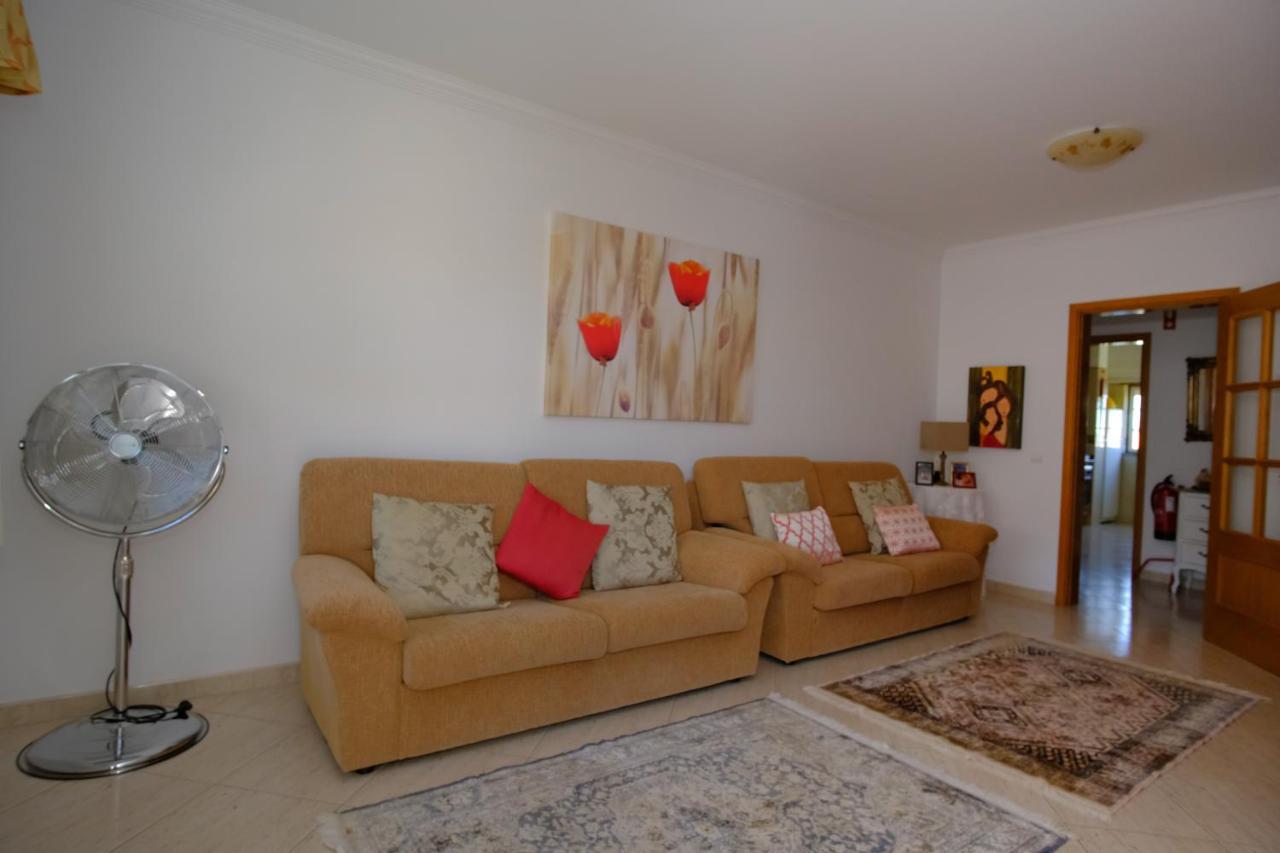 אלבופיירה Apartamento T2 Em Condominio Fechado. מראה חיצוני תמונה